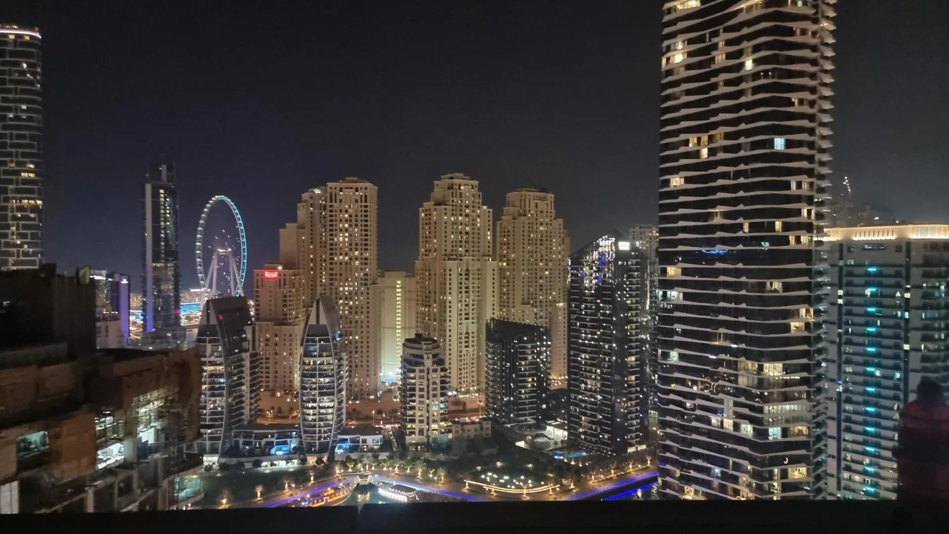 Апартаменты Marina View Manchester Tower Дубай
